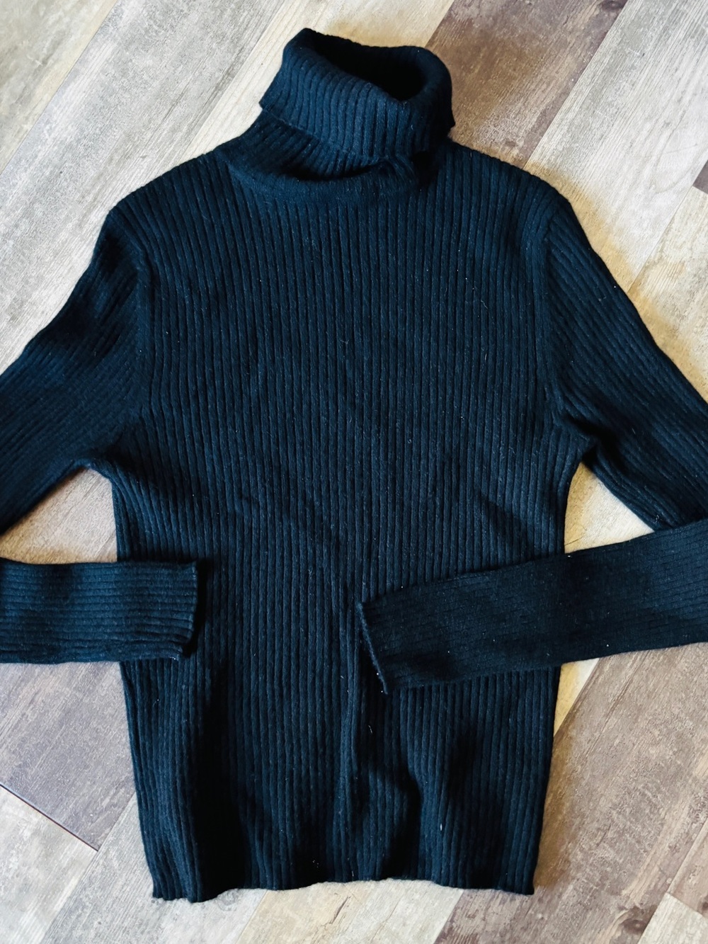 Valerie Stevens 2 ply cashmere sweater turtle neck ribbed black size L